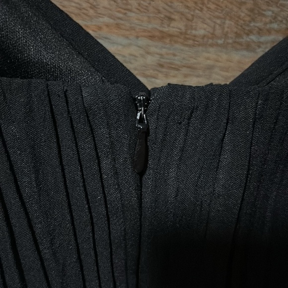 NWT DKNY Black Pleated Bustier Dress, Ruffle Hem - Size 8 - Picture 6 of 10